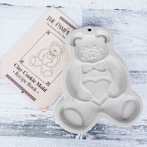 Pampered Chef Clay Teddy Bear Cookie Mold